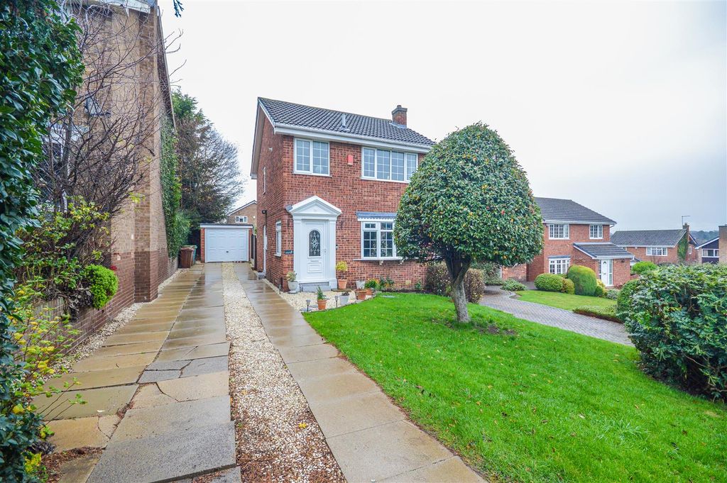 Property photo 1 of 9