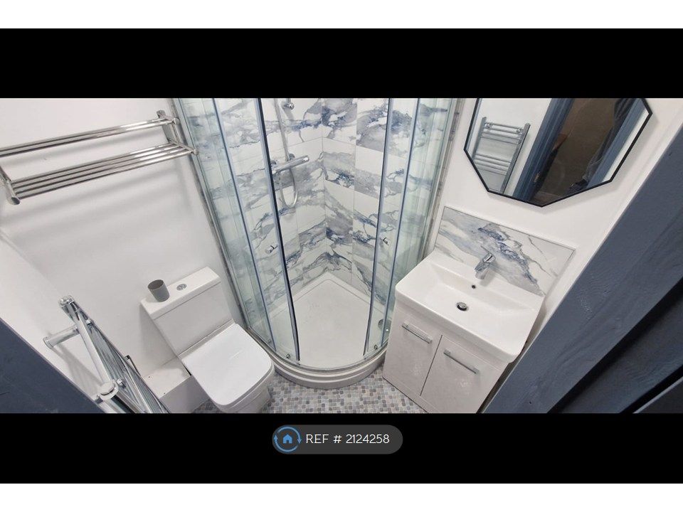 Property photo 1 of 7 Luxury En-Suites (From Similar Property)