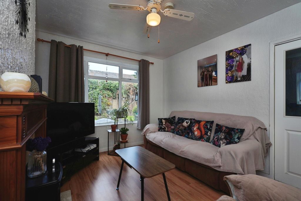 Property photo 3 of 18