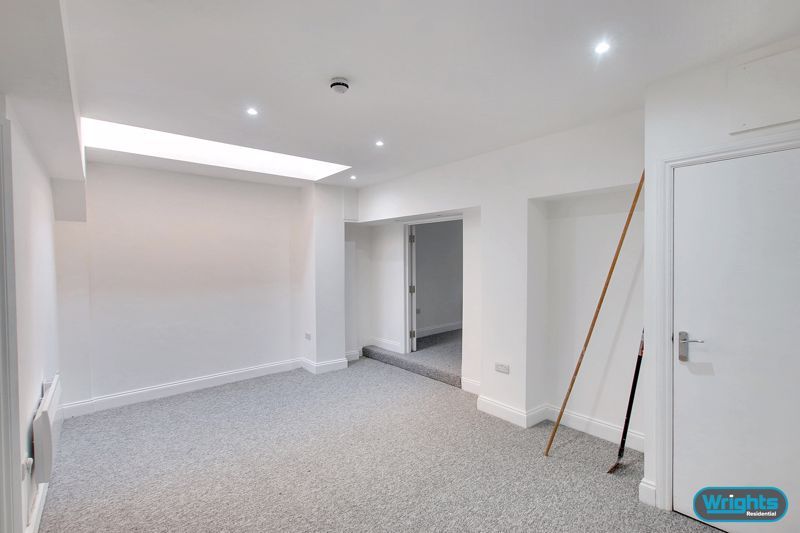 Property photo 2 of 6 Photo 1