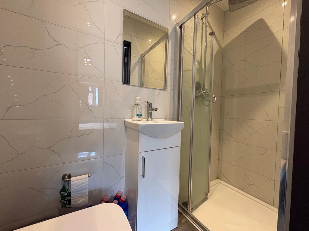 Property photo 2 of 3