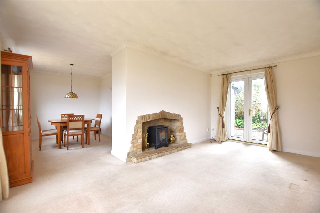 Property photo 2 of 15 Picture No. 52