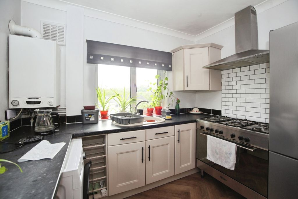 Additional image 6 of 2 bed flat for saleEbenezer Drive, Newport, Gwent NP10