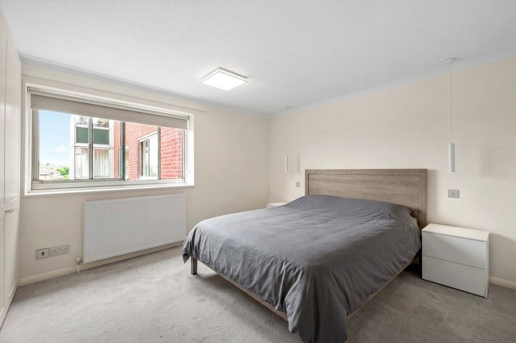 Property photo 3 of 10 Picture No. 30