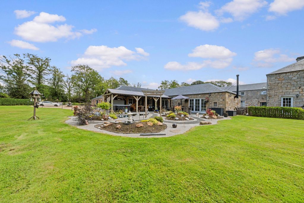 Property photo 1 of 63
