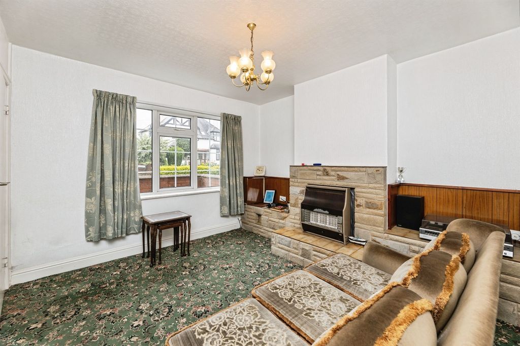 Property photo 3 of 8