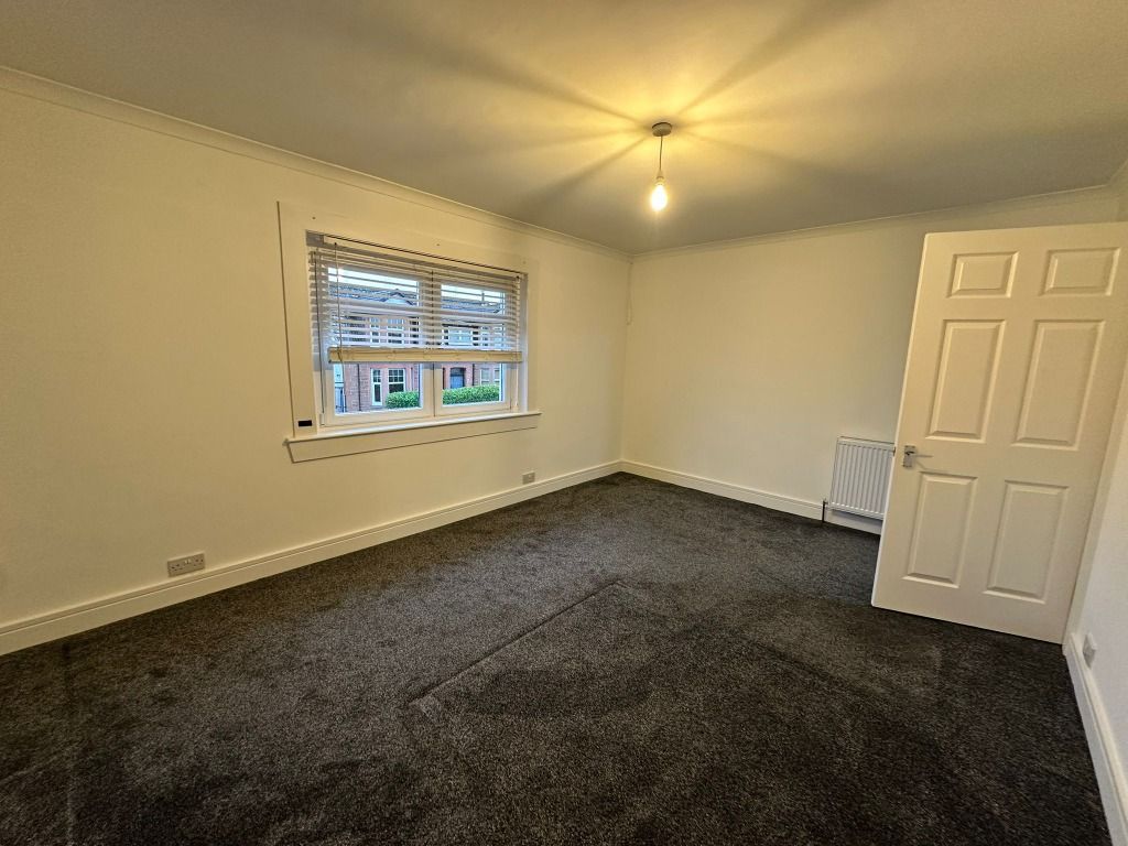 Property photo 3 of 9 Photo 3