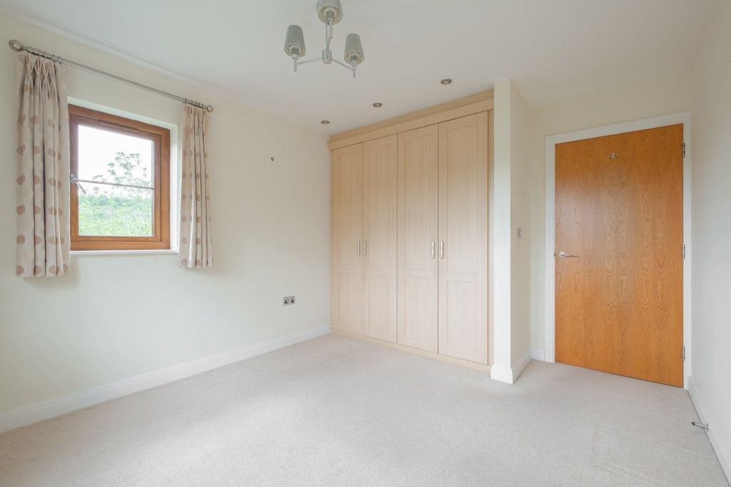 Additional image 10 of 2 bed flat for saleHolme Valley Court, Huddersfield Road, Holmfirth HD9