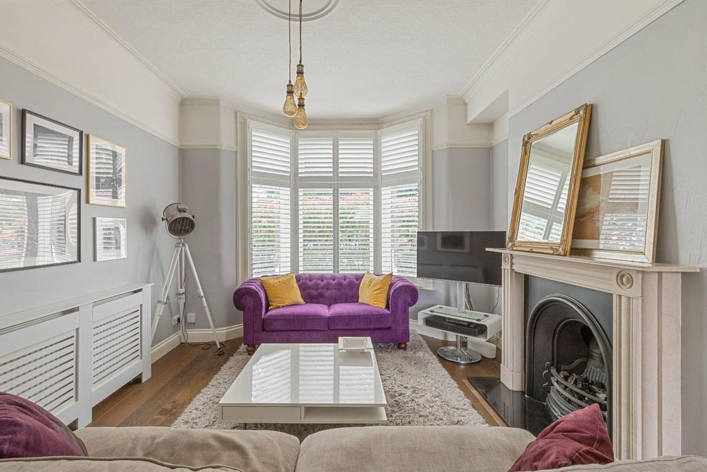 Property photo 1 of 15 43 Fairlawn Park, Se26 - 4.Jpg