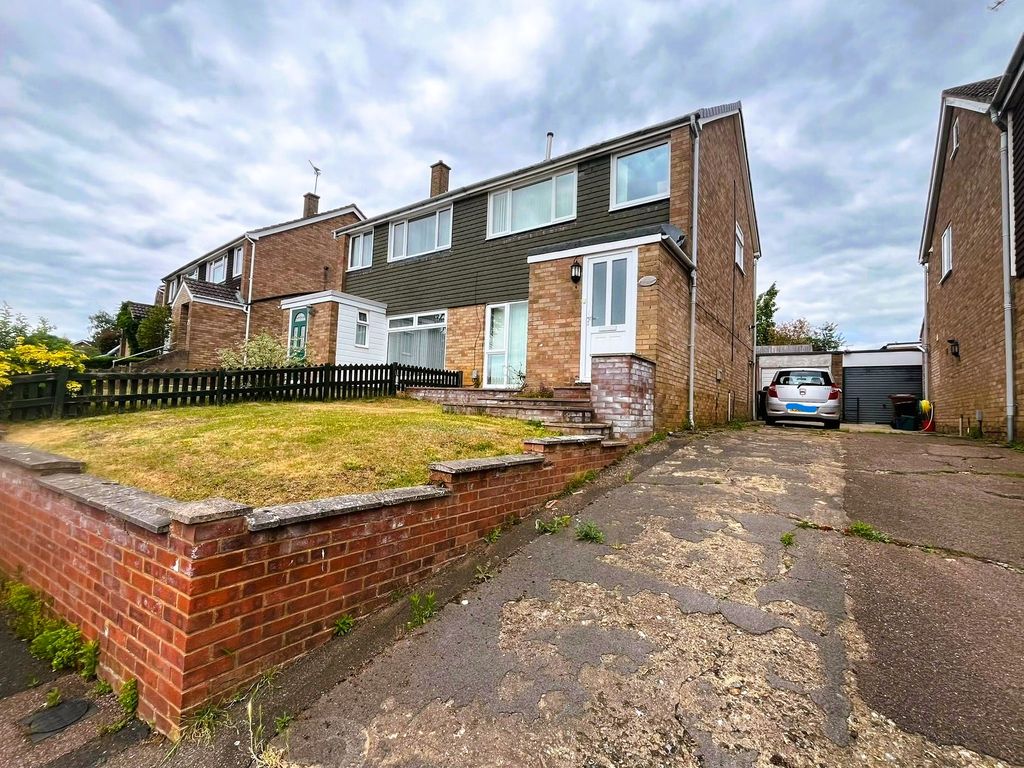 Property photo 1 of 1