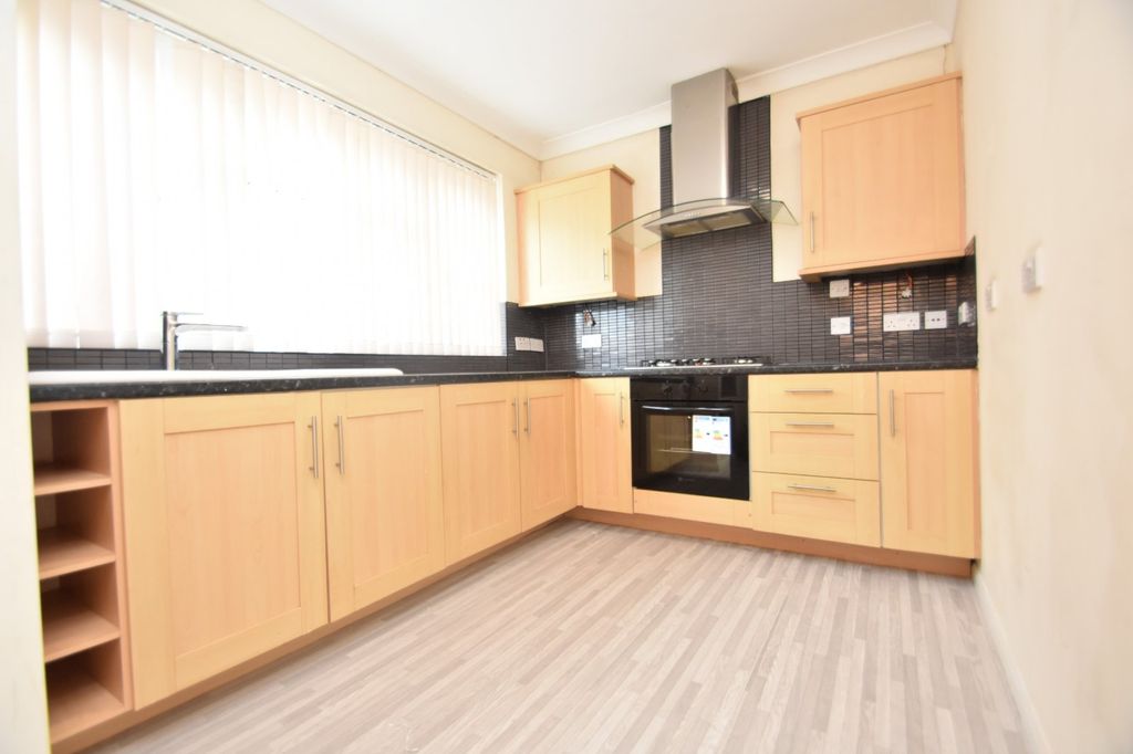 Property photo 3 of 11 Picture No. 18