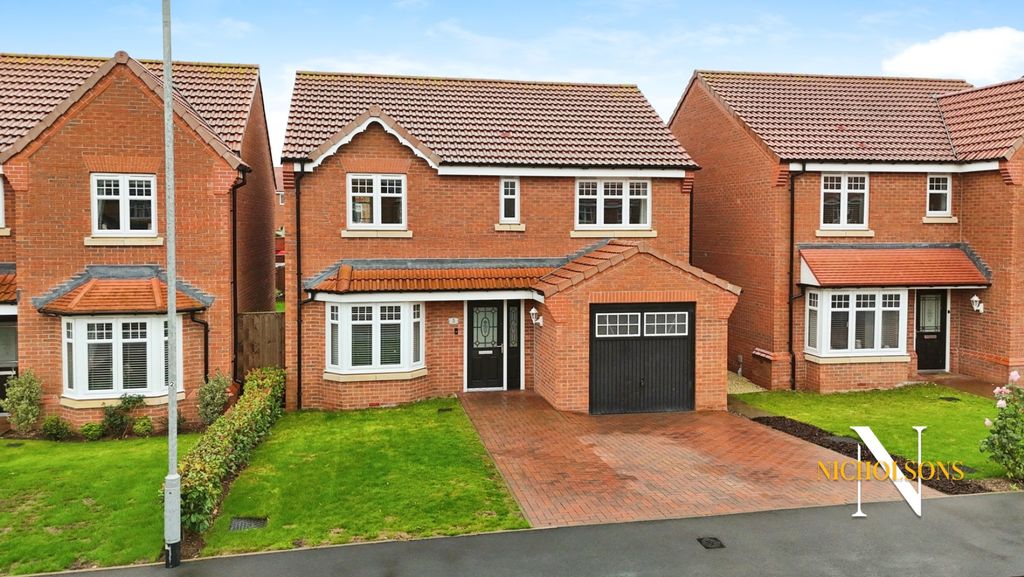 Property photo 1 of 19 4562110