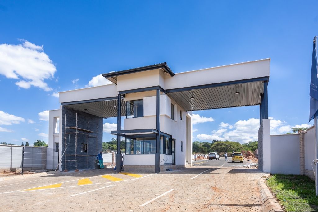 Property photo 3 of 12