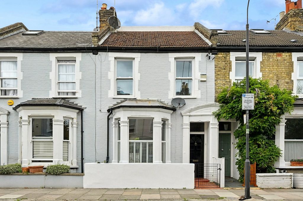 Property photo 1 of 10 External