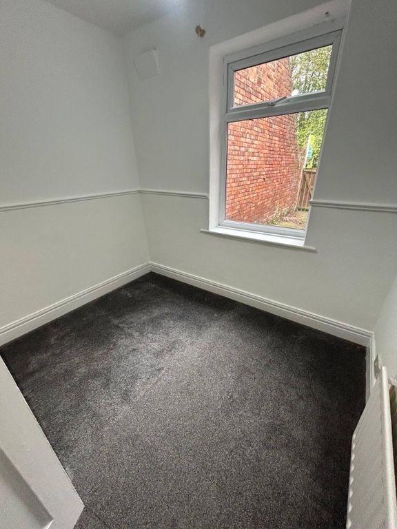 Property photo 3 of 7 Gallery