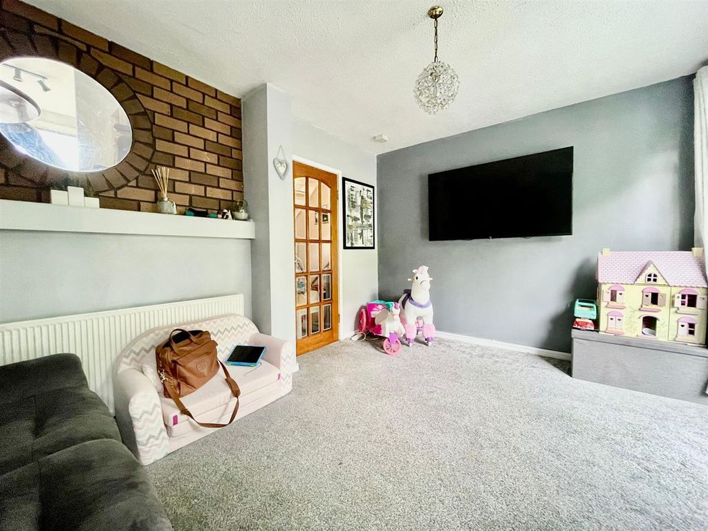 Property photo 1 of 12 4.Jpg
