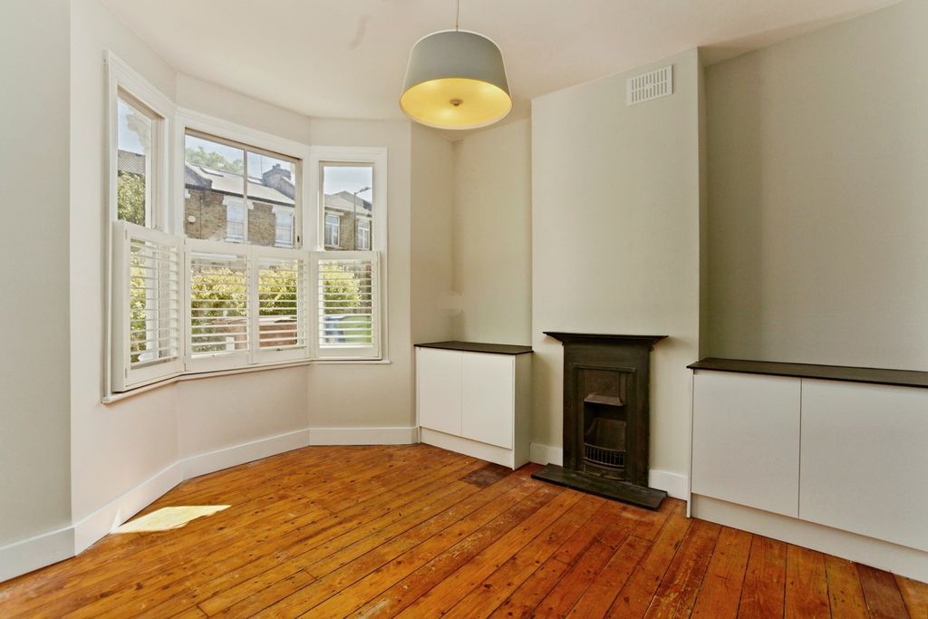 Property photo 1 of 12 1