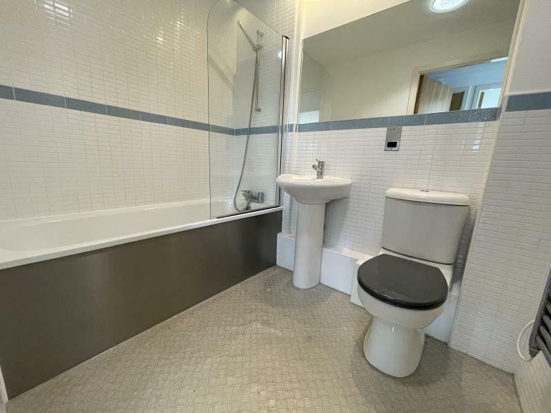 Property photo 3 of 4 Picture No. 04