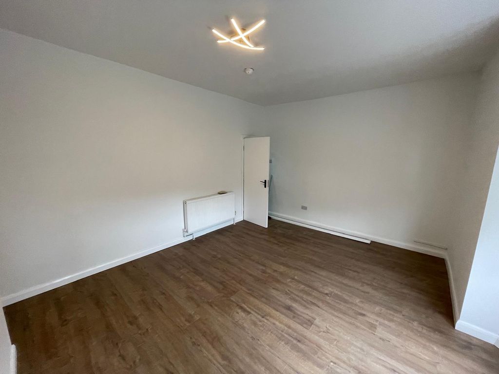 Property photo 3 of 4 Property