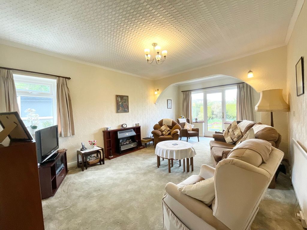 Property photo 2 of 26