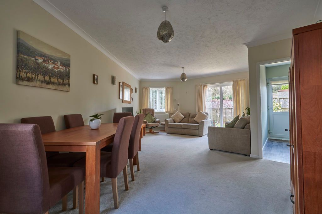 Property photo 3 of 18 Lounge Diner