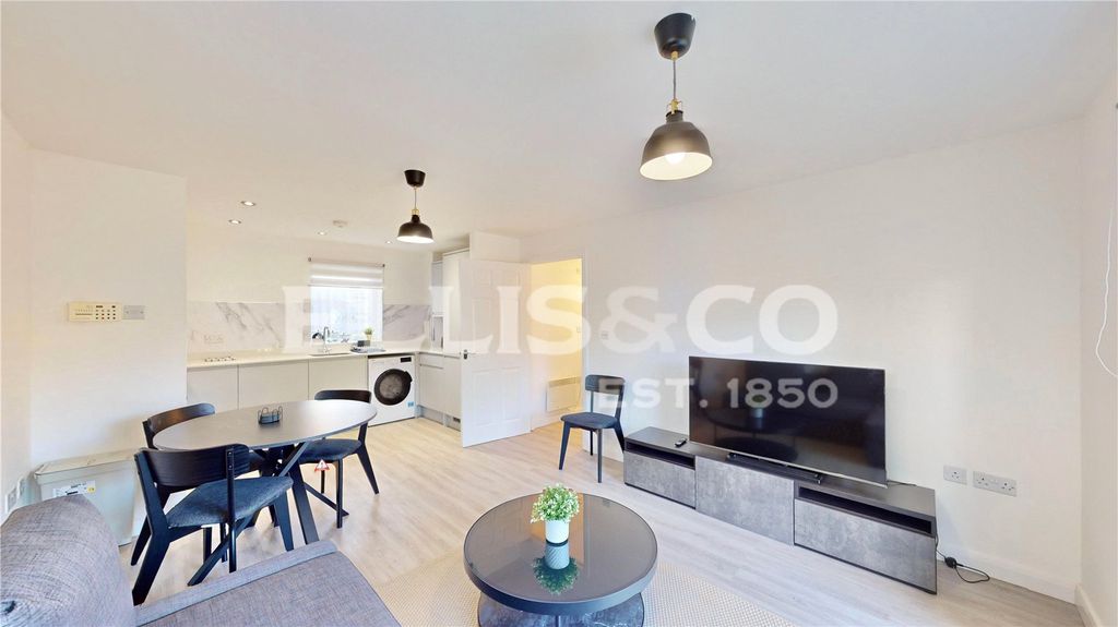Property photo 1 of 19 Picture No. 45