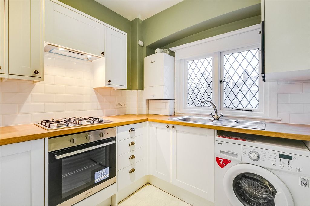 Property photo 3 of 7