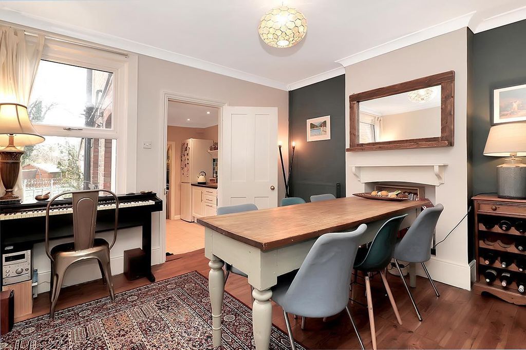 Property photo 3 of 12 Dining Room