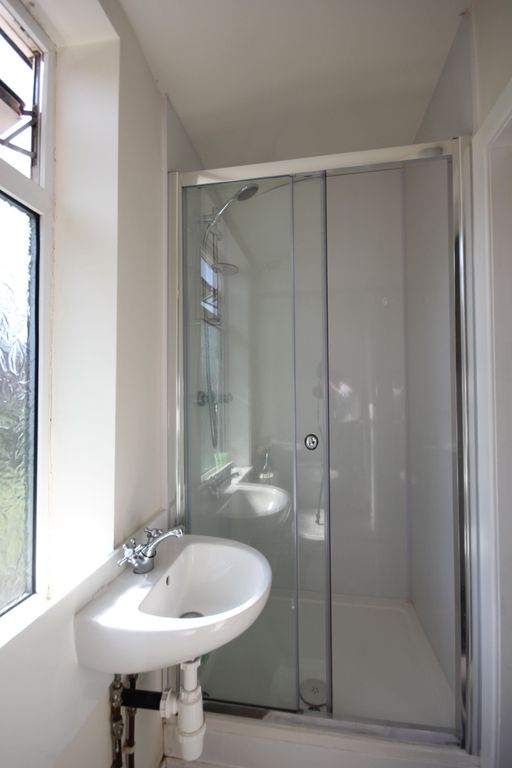 Property photo 3 of 4