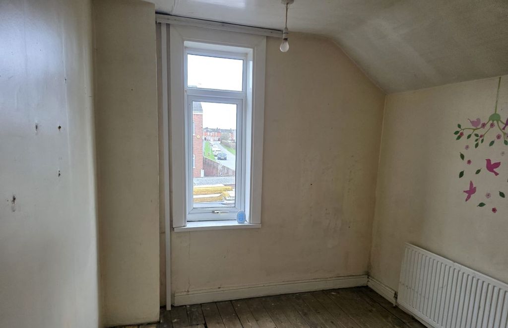 Property photo 2 of 57