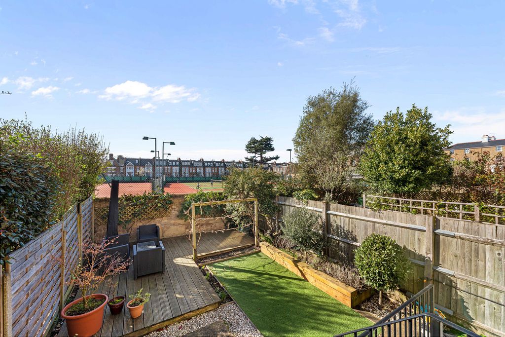 Property photo 1 of 14