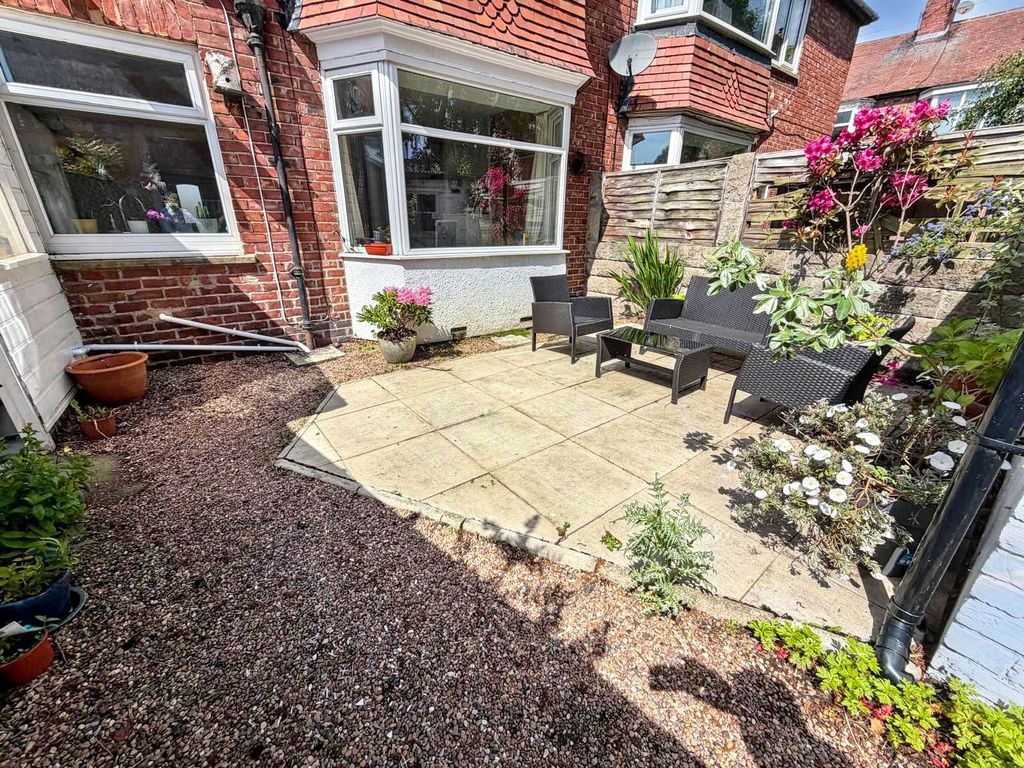 Property photo 3 of 11