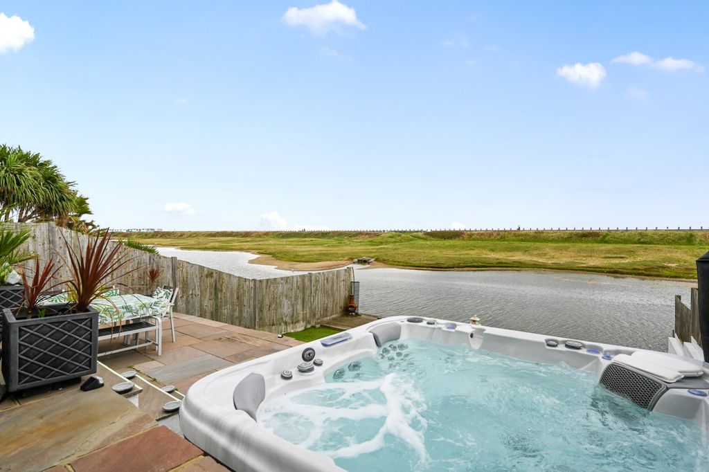 Property photo 1 of 39 Rear Garden