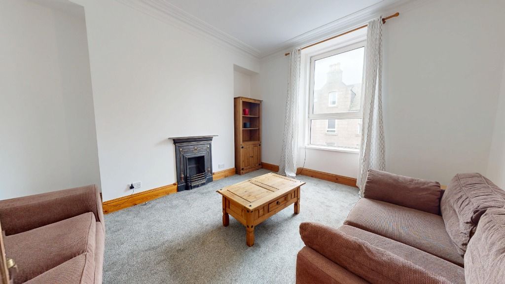 Property photo 3 of 11 Photo 3