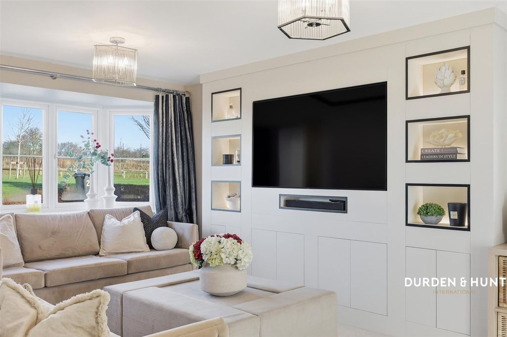 Property photo 3 of 31 Pippin Road