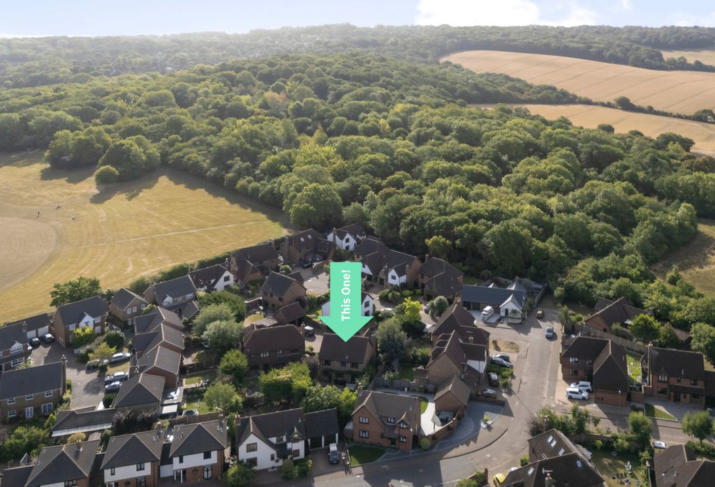 Property photo 2 of 22