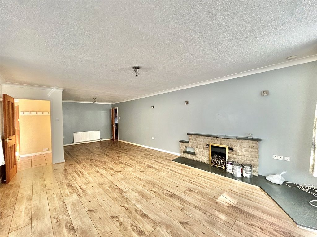 Property photo 2 of 15 Picture No. 01