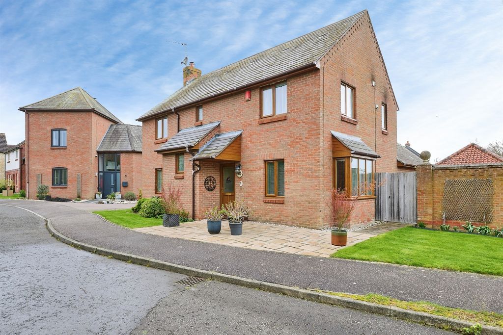 Property photo 1 of 20