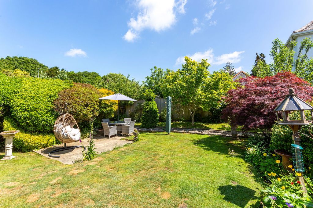 Property photo 2 of 41