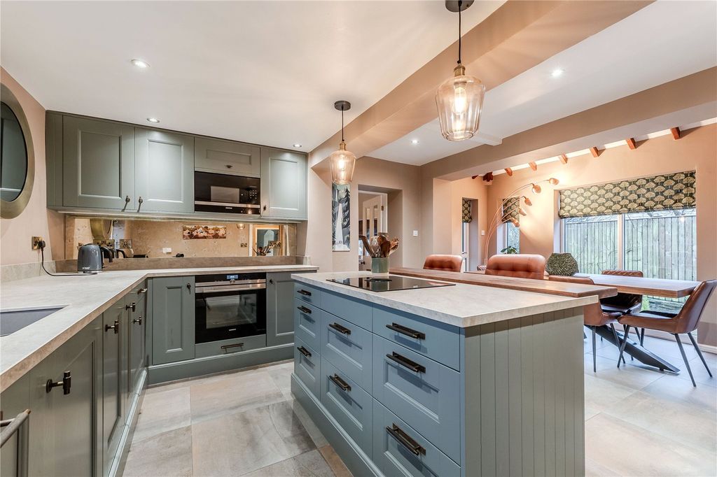 Property photo 2 of 18 Picture No. 04