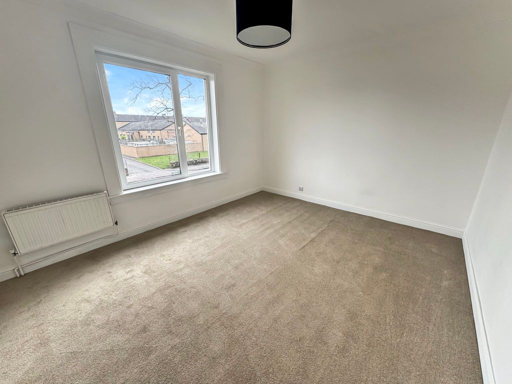 Property photo 3 of 11 Photo 4