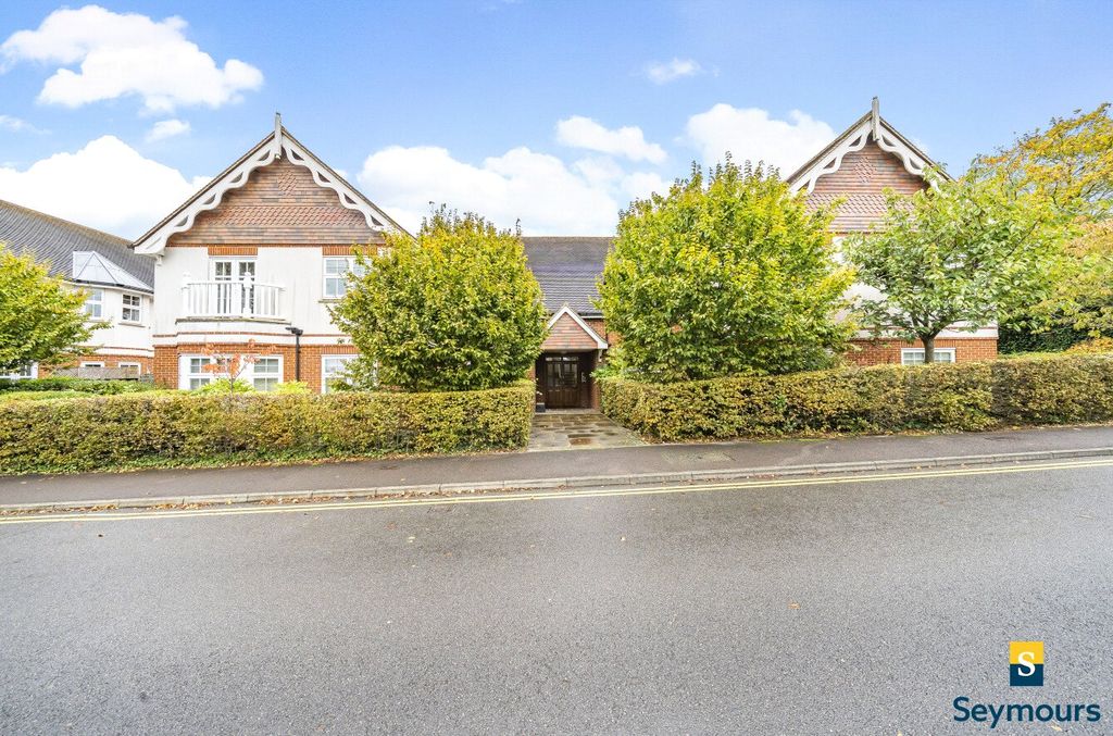 Additional image 22 of 2 bed flat for saleGuildford, Surrey GU1