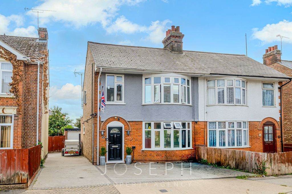 Property photo 1 of 24