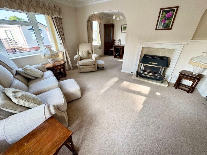 Property photo 2 of 15 Open Plan Lounge Dining Room