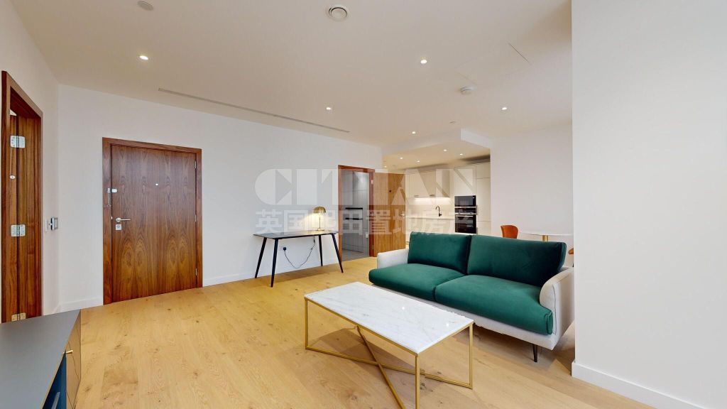 Property photo 2 of 18