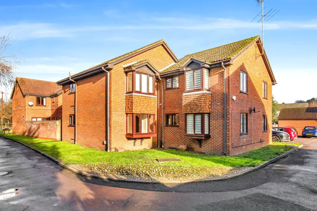 Property photo 1 of 18