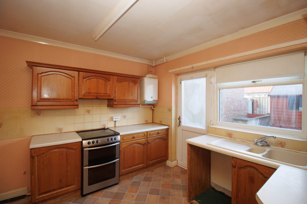 Property photo 3 of 19