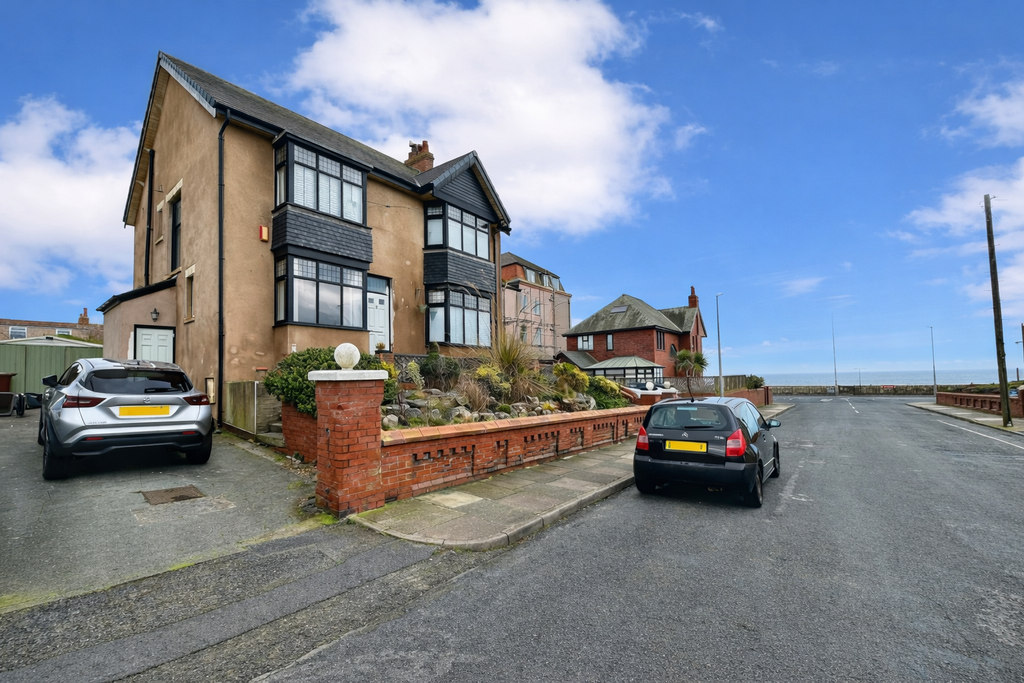 Property photo 1 of 31