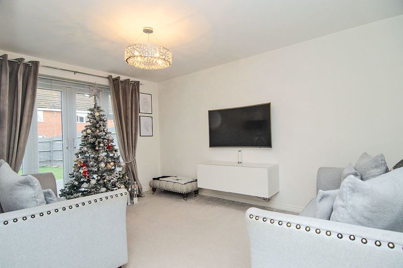 Property photo 2 of 19 Photo 18