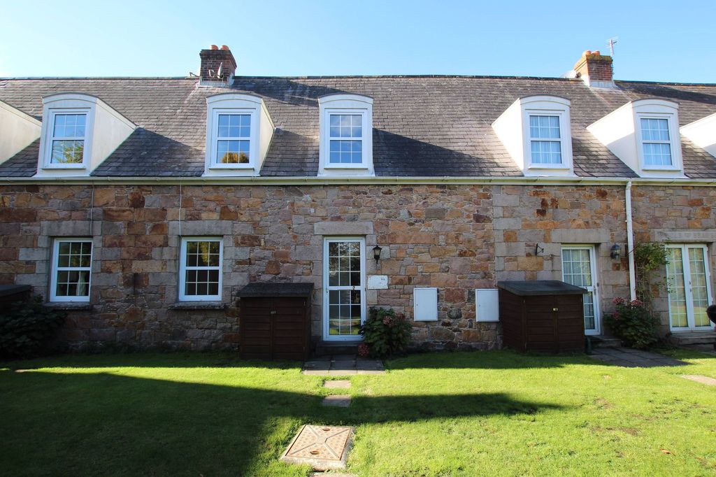 Property photo 1 of 5